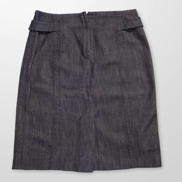 LILLY Pulitzer A-Line Denim Skirt With Button Details On The Front Size 0 - Picture 2 of 9